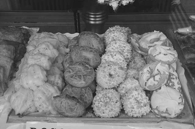 Иллюстрация к книге — Испания со вкусом солнца. Гаспачо для печального рыцаря [i_006.jpg]