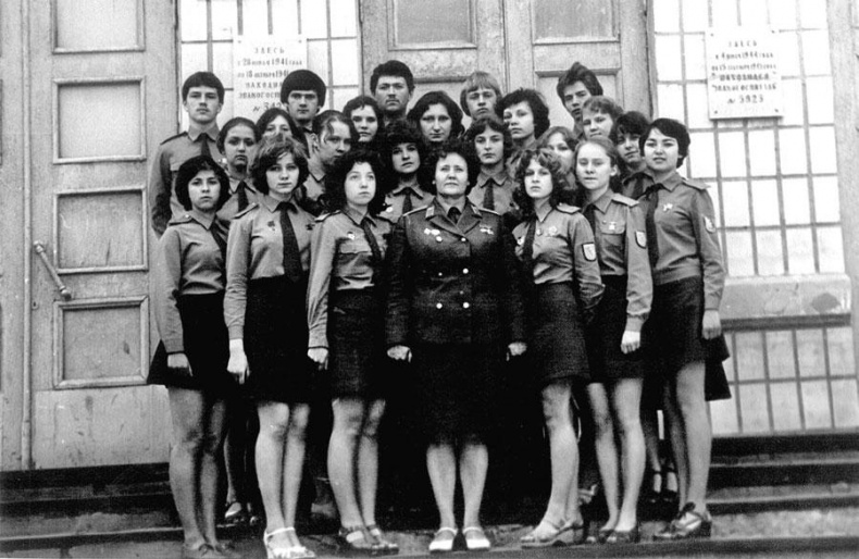 Защищая Родину. Летчицы Великой Отечественной Защищая Родину. Летчицы Великой Отечественной