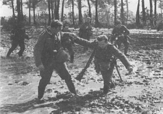 Кровавый плацдарм. 49-я армия в прорыве под Тарусой и боях на реке Угре. 1941-1942