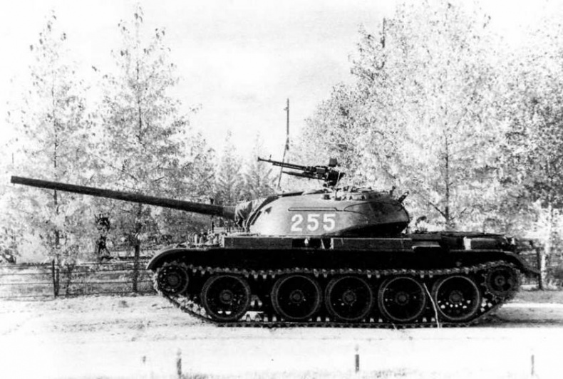 Средний танк Т-54