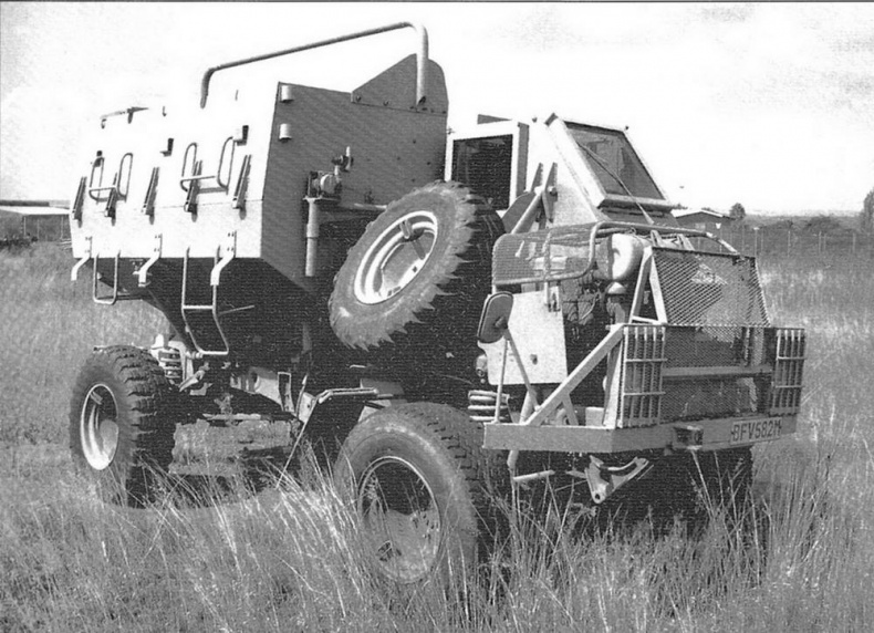 Бронетранспортёры на шасси UNIMOG 1950 - 2009 гг.