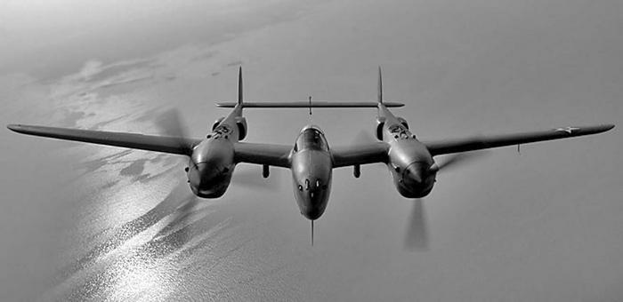 Истребитель-«молния» P-38 «Лайтнинг»