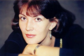 Юлия Лавряшина Юлия Лавряшина