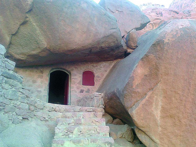 Иллюстрация к книге — Без любви жить нельзя [i_018.jpg]