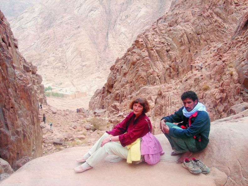 Иллюстрация к книге — Без любви жить нельзя [i_027.jpg]