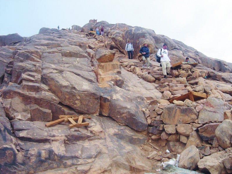 Иллюстрация к книге — Без любви жить нельзя [i_028.jpg]