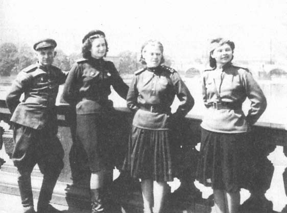 Иллюстрация к книге — &quot;Артиллеристы, Сталин дал приказ!&quot; Мы умирали, чтобы победить [_23.jpg]