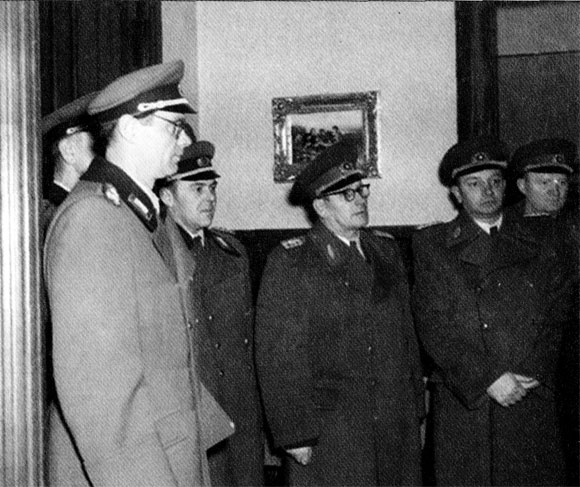 Иллюстрация к книге — Я нашел подлинную родину [i25.jpg]