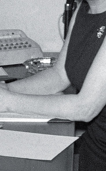 Иллюстрация к книге — Танцующая в Аушвице [i_057.jpg]