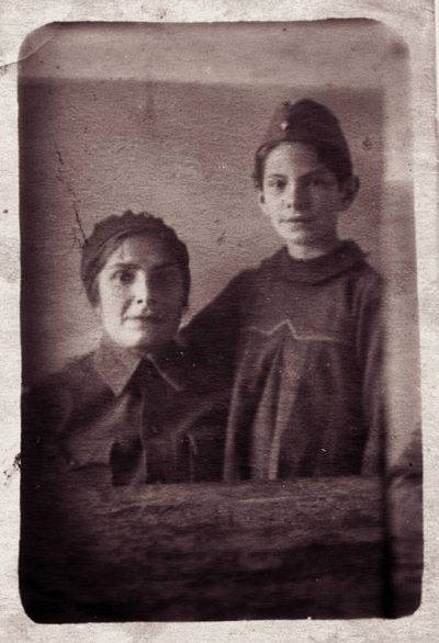 Иллюстрация к книге — Странники войны. Воспоминания детей писателей. 1941-1944 [Autogen_eBook_id236.jpg]