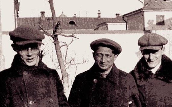 Иллюстрация к книге — Странники войны. Воспоминания детей писателей. 1941-1944 [Autogen_eBook_id49.jpg]