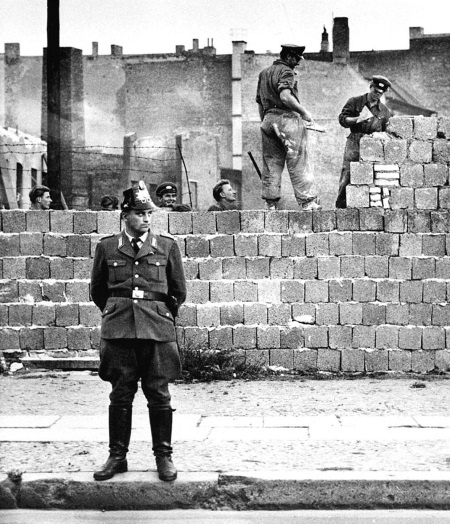 Иллюстрация к книге — Англосаксонская мировая империя [i_022.jpg]