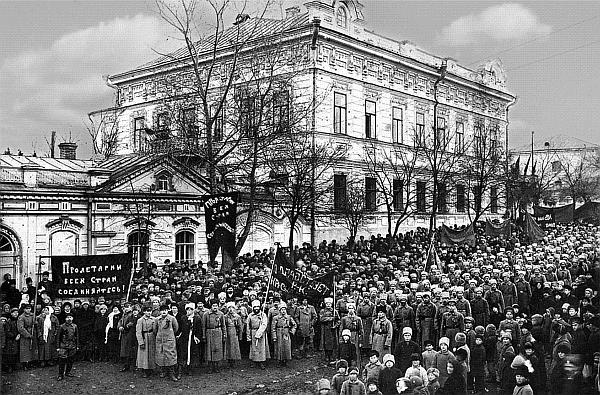 Иллюстрация к книге — Большевики. 1917 [i_054.jpg]