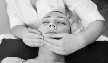 Иллюстрация к книге — Атлас профессионального массажа [i_234.jpg]