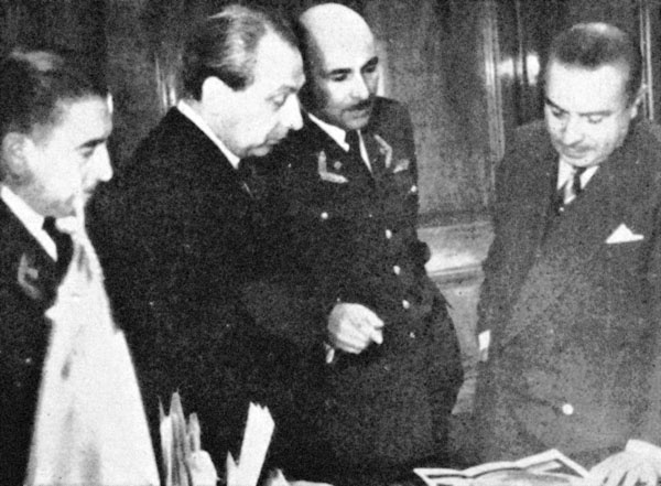 Иллюстрация к книге — Русские крылья Америки. &quot;Громовержцы&quot; Северского и Картвели [_344.jpg]