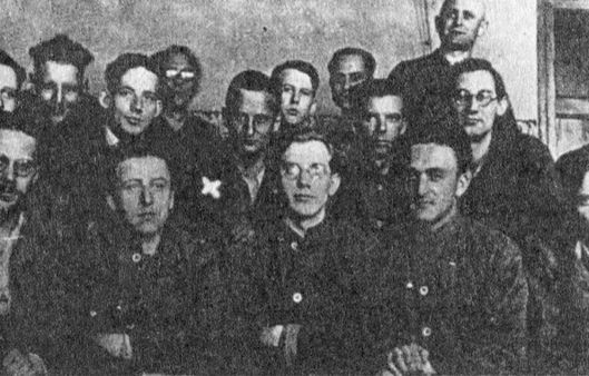 Иллюстрация к книге — Война кланов. &quot;Черный фронт&quot; против НСДАП [i_037.jpg]