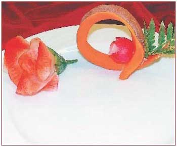 Иллюстрация к книге — Секреты украшения блюд праздничного стола [Autogen_eBook_id15.jpg]