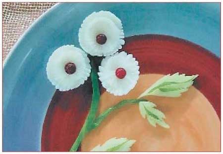 Иллюстрация к книге — Секреты украшения блюд праздничного стола [Autogen_eBook_id169.jpg]