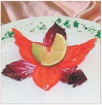 Иллюстрация к книге — Секреты украшения блюд праздничного стола [Autogen_eBook_id220.jpg]