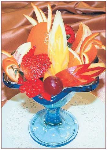 Иллюстрация к книге — Секреты украшения блюд праздничного стола [Autogen_eBook_id249.jpg]