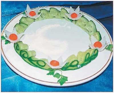 Иллюстрация к книге — Секреты украшения блюд праздничного стола [Autogen_eBook_id73.jpg]