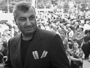 Иллюстрация к книге — Сердюков гейт. Мебель, женщины, миллиарды. Жизнь и нравы вредителей XXI века [i_031.jpg]