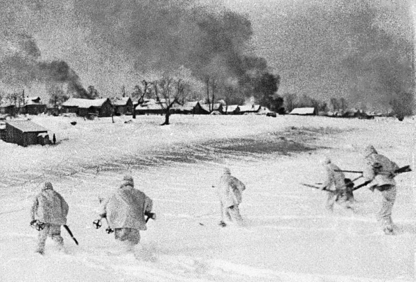 Иллюстрация к книге — Военные тайны ХХ века [i_013.jpg]