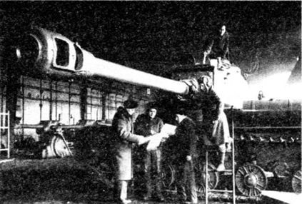 Иллюстрация к книге — Советские танки в бою. От Т-26 до ИС-2 [i_150.jpg]