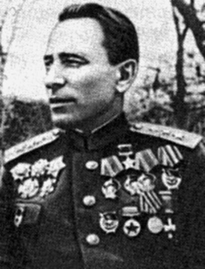 Иллюстрация к книге — Танкисты-герои 1943-1945 гг. [i_012.jpg]