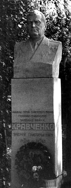 Иллюстрация к книге — Танкисты-герои 1943-1945 гг. [i_021.jpg]
