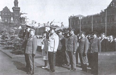 Иллюстрация к книге — Стальной ураган [i_035.jpg]