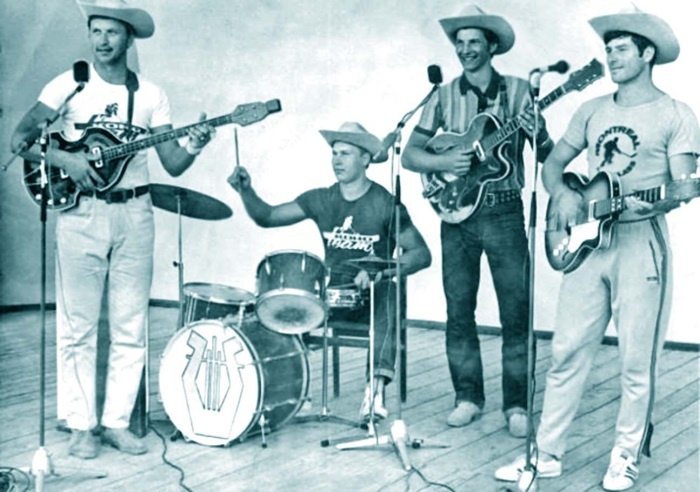 Иллюстрация к книге — Владислав Третьяк. Легенда №20 [Autogen_eBook_id43.jpg]