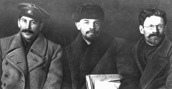 Иллюстрация к книге — Крах Великой империи. Загадочная история самой крупной геополитической катастрофы [i_012.jpg]