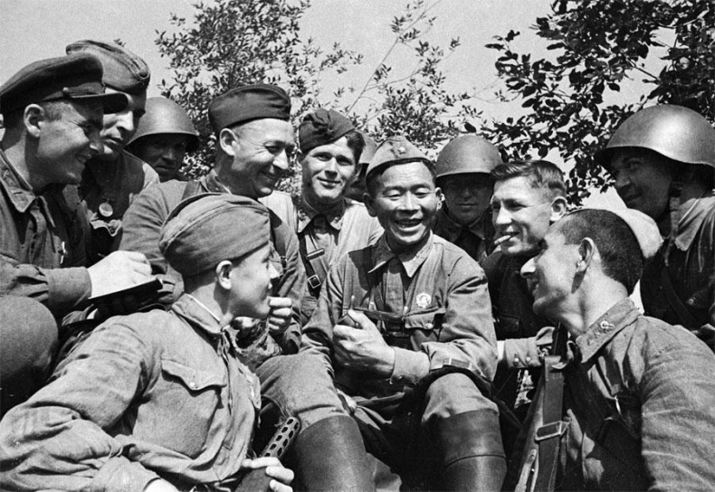 Иллюстрация к книге — Гид по истории России. Герои Великой Отечественной [_23.jpg]