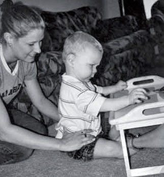 Иллюстрация к книге — Обучение моторным навыкам детей с ДЦП. Пособие для родителей и профессионалов [i_107.jpg]