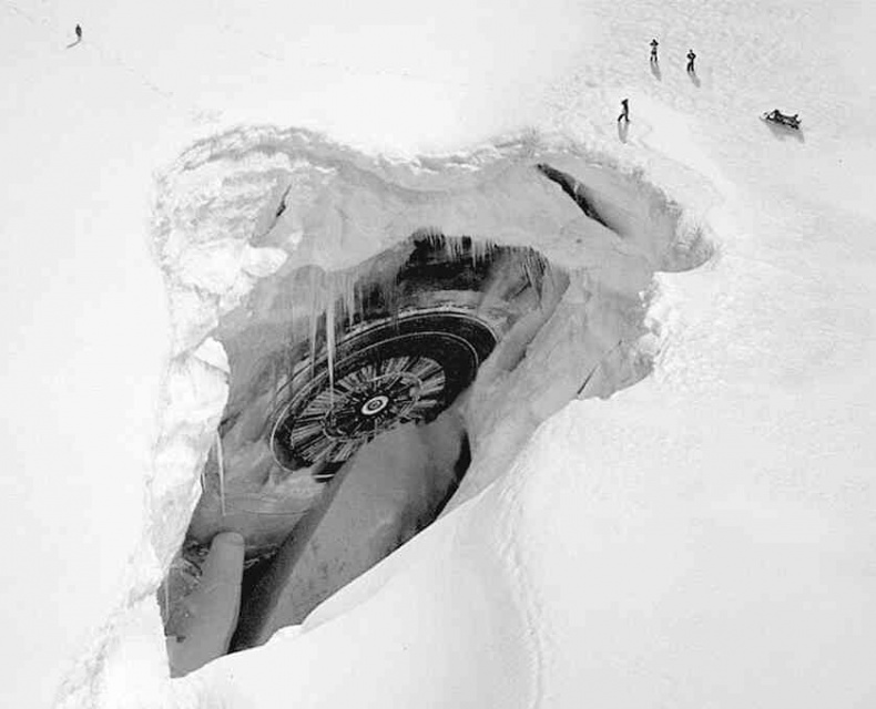 Иллюстрация к книге — 4-й рейх, или Грядущая раса Полой земли [i_098.jpg]