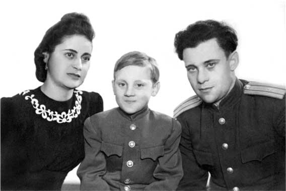 Иллюстрация к книге — Я лечила Высоцкого [i_016.jpg]