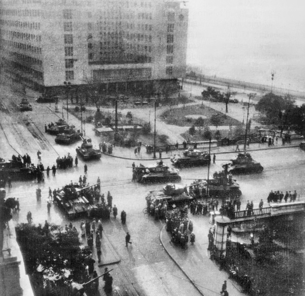 Иллюстрация к книге — Венгерский кризис 1956 года в исторической ретроспективе [i_006.jpg]