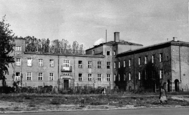 Иллюстрация к книге — Воспитательные моменты. Как любить ребенка. Оставьте меня детям (Педагогические записи) [i_012.jpg]