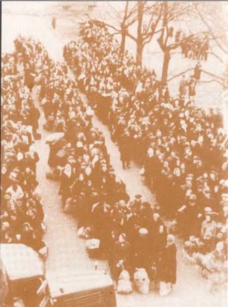 Иллюстрация к книге — Архипелаг OST. Судьба рабов &quot;Третьего рейха&quot; в их свидетельствах, письмах и документах [i_012.jpg]