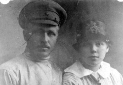 Иллюстрация к книге — Большевик, подпольщик, боевик. Воспоминания И. П. Павлова [i_006.jpg]
