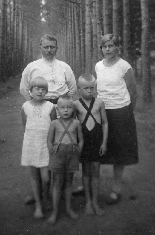 Иллюстрация к книге — Большевик, подпольщик, боевик. Воспоминания И. П. Павлова [i_010.jpg]
