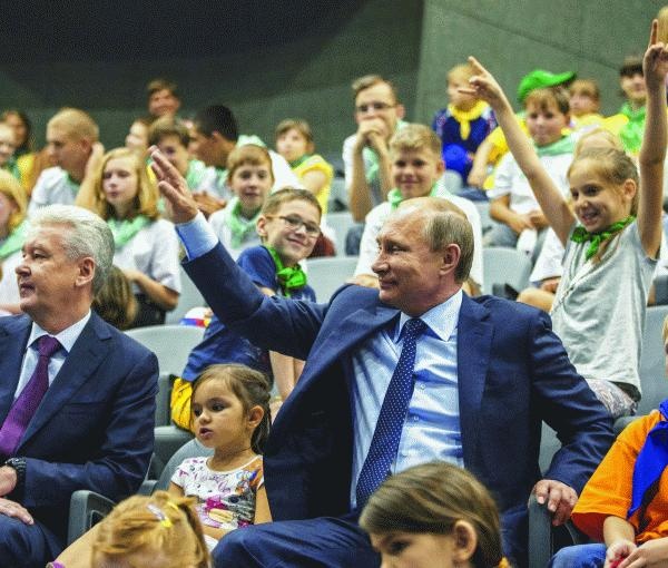 Иллюстрация к книге — Путин. Прораб на галерах [i_057.jpg]