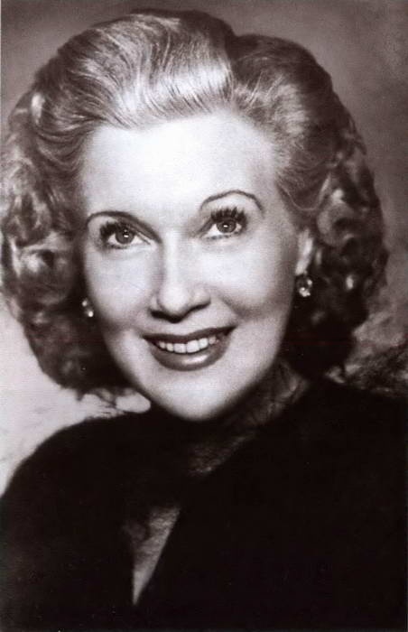 Иллюстрация к книге — Любовь Орлова [i_039.jpg]