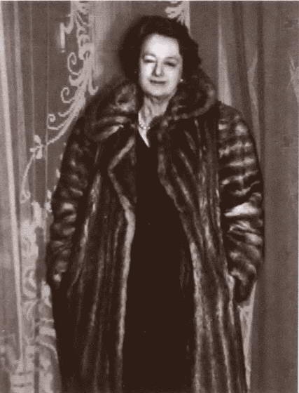 Иллюстрация к книге — Любовь Орлова [i_055.jpg]