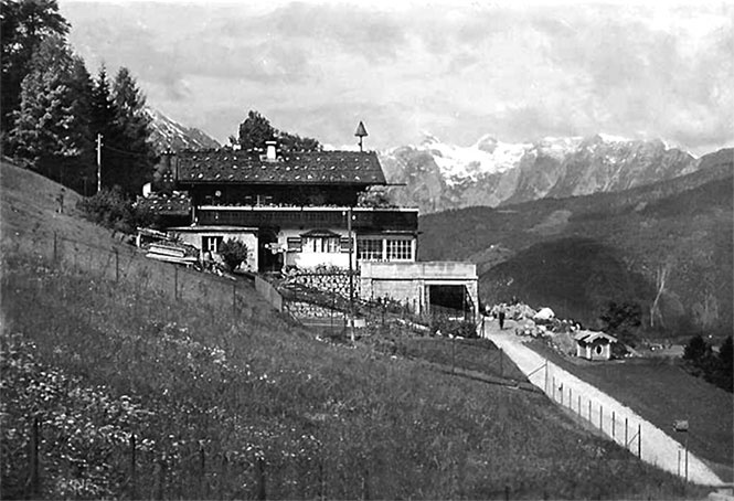 Иллюстрация к книге — Женщина фюрера, или Как Ева Браун погубила Третий рейх [i_003.jpg]