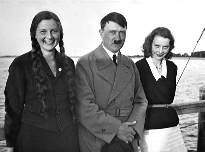 Иллюстрация к книге — Женщина фюрера, или Как Ева Браун погубила Третий рейх [i_004.jpg]