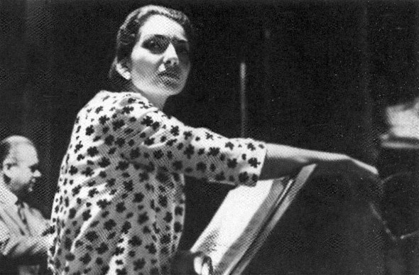 Иллюстрация к книге — Мария Каллас [i_011.jpg]