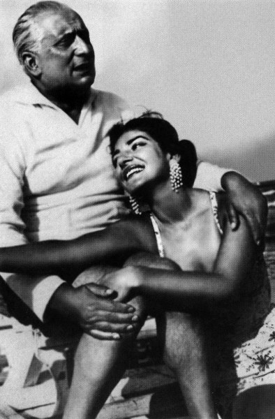 Иллюстрация к книге — Мария Каллас [i_014.jpg]