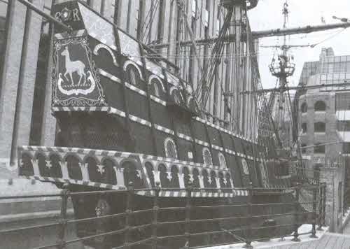 Иллюстрация к книге — Охотники за морскими кладами [i_006.jpg]